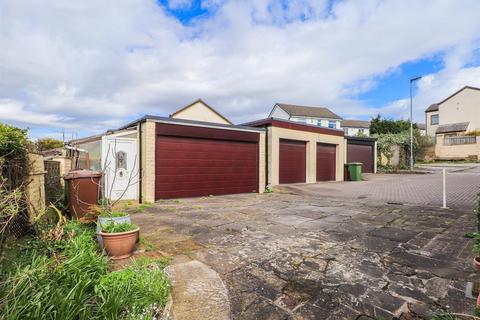 7 Allison Terrace, Kirkhamgate, Wakefield, WF2 0SL