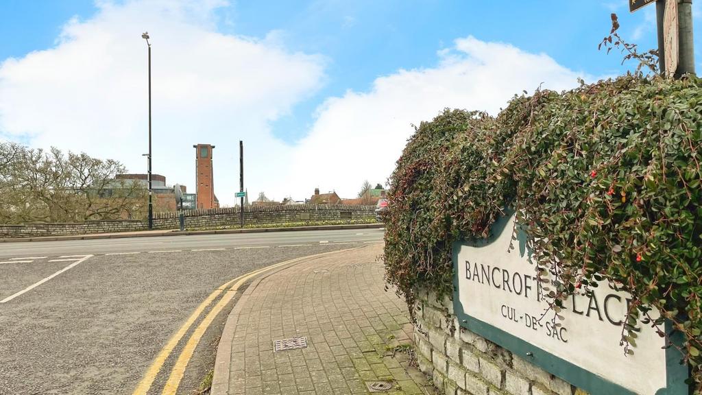 Bancroft Place, StratforduponAvon 2 bed apartment for sale £345,000
