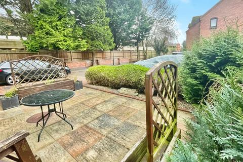 19 Bancroft Place, Stratford-upon-avon, CV37 6YZ