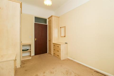 2 bedroom ground floor flat for sale, Sandal Hall Mews, Wakefield WF2