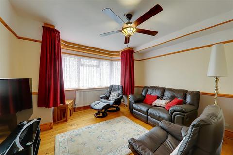 11 Sackville Crescent, Worthing, BN14 8BP