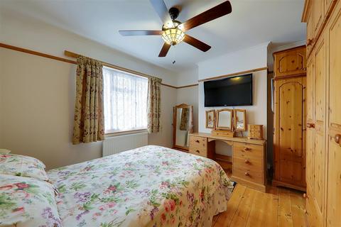 11 Sackville Crescent, Worthing, BN14 8BP