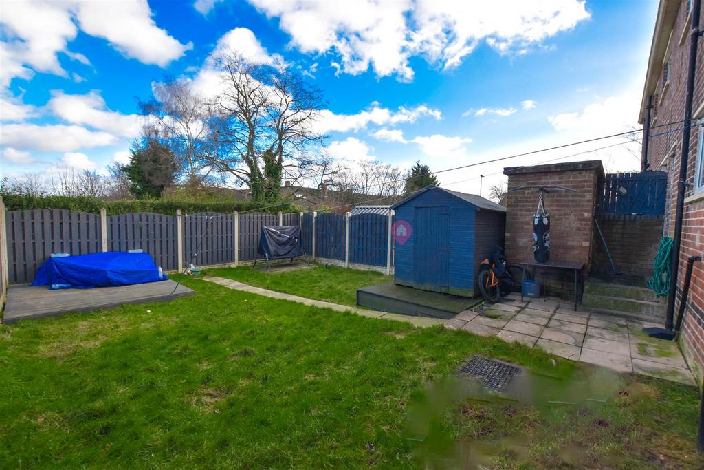 Lister Avenue, Sheffield, S12 4 bed terraced house for sale £210,000