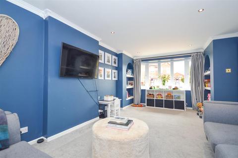 23 Badger Close, Durkar, Wakefield, WF4 3QD