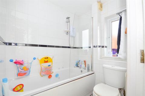 23 Badger Close, Durkar, Wakefield, WF4 3QD