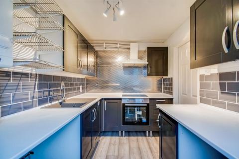 15 Top Orchard, Ryhill, Wakefield, WF4 2AZ