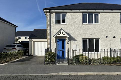 4 bedroom semi-detached house for sale, Penwethers Crescent, Truro