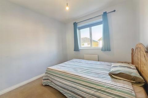 52 Penwethers Crescent, Truro, TR1 3GH