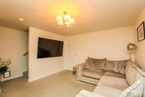 3 bedroom detached house for sale - St Michaels Drive, Wakefield WF3