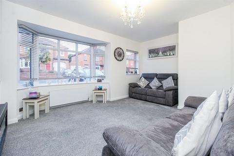 9 Johns Avenue, Lofthouse, Wakefield, WF3 3LX