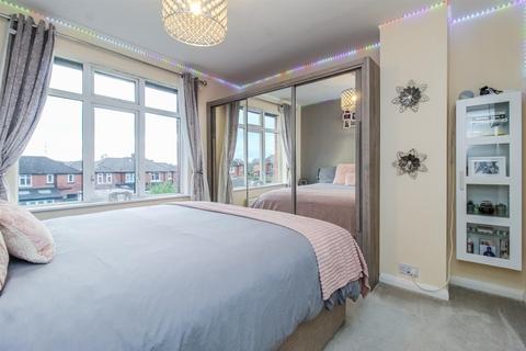 9 Johns Avenue, Lofthouse, Wakefield, WF3 3LX