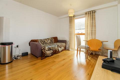 2 bedroom penthouse for sale, Hebble Wharf, Wakefield WF1