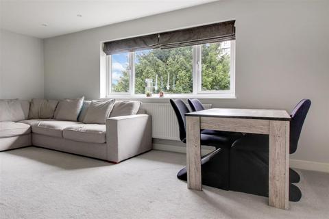 2 bedroom apartment for sale, Lichfield Grove, Finchley, London