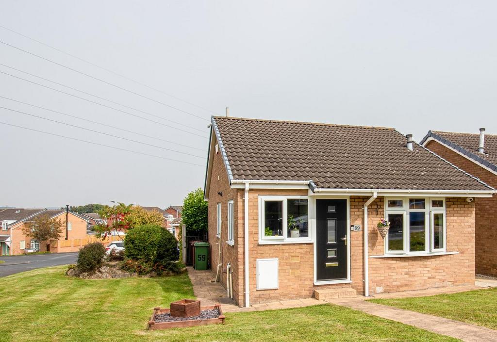 Hollin Lane, Wakefield WF4 2 bed detached bungalow for sale £225,000