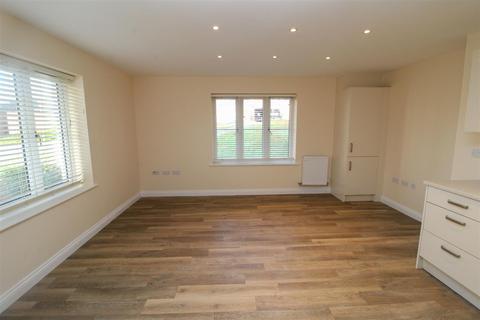 3, Henry Court Allamand Close, Church Crookham, Fleet, GU52 8AR
