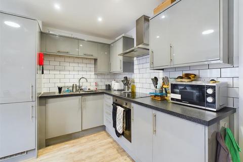 5 bedroom property to rent - Melville Road, Hove