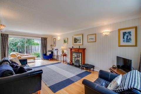 46 Walton Lane, Wakefield, WF2 6ET