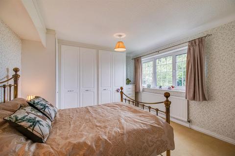 46 Walton Lane, Wakefield, WF2 6ET