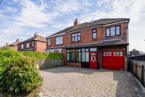 4 bedroom semi-detached house for sale, Wrenthorpe Lane, Wakefield WF2