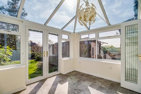 4 bedroom semi-detached house for sale, Wrenthorpe Lane, Wakefield WF2