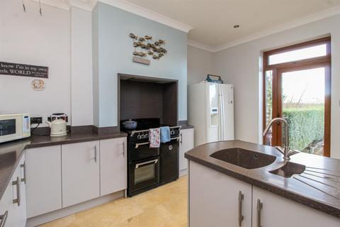 49 First Avenue, Wakefield, WF1 2HS