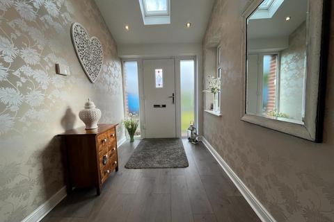 117 Lees Road, Ashton-under-lyne, OL6 8BJ