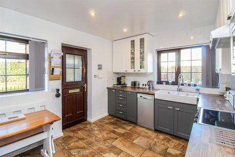 8 Lake Lock Drive, Stanley, Wakefield, WF3 4HL