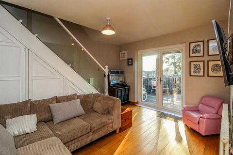 8 Lake Lock Drive, Stanley, Wakefield, WF3 4HL