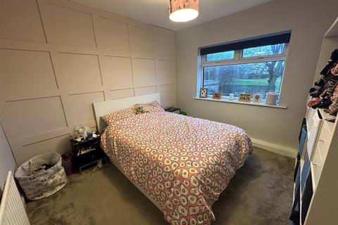 10 Thirlmere Drive, Tingley, Wakefield, WF3 1PU