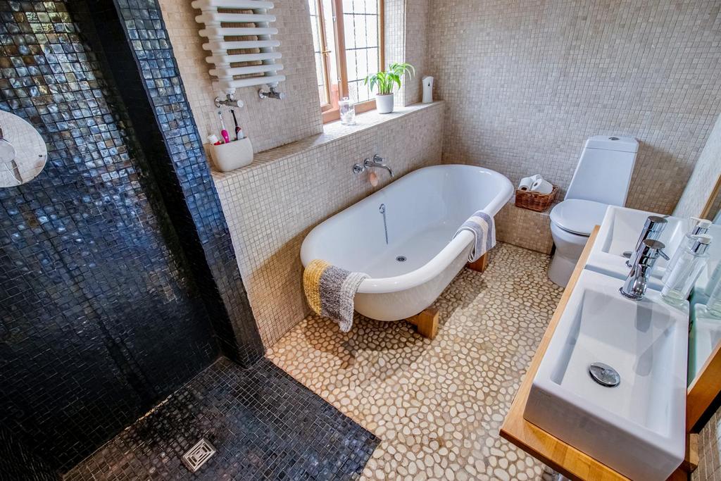 House bathroom/w.c.