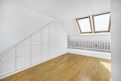 2 bedroom flat to rent, Upper Richmond Road West, East Sheen, SW14