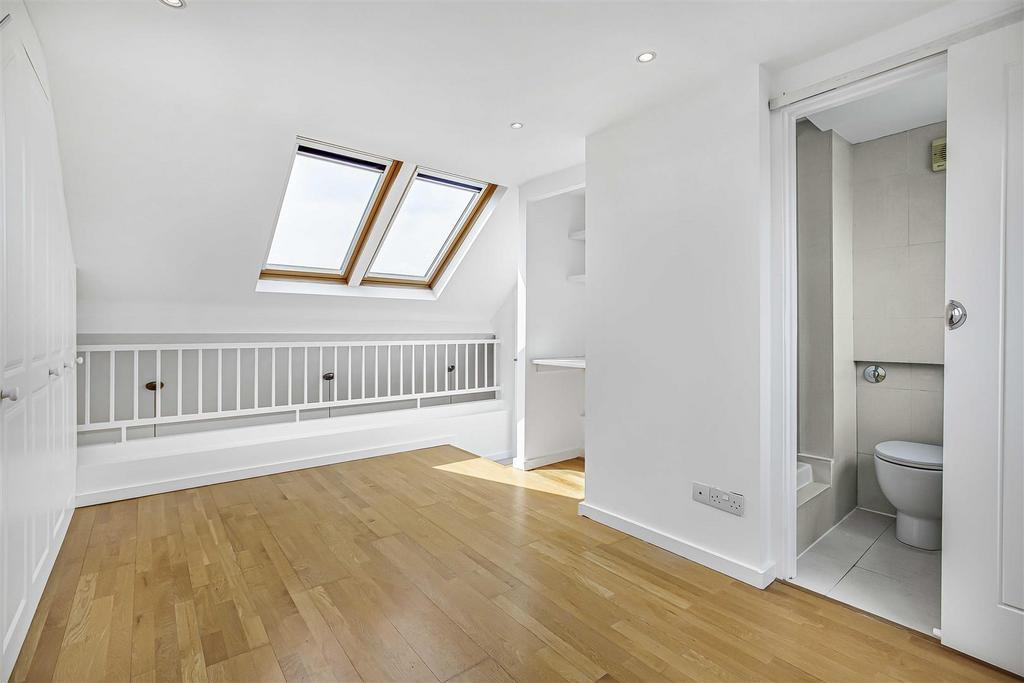 Bedroom 1.jpg