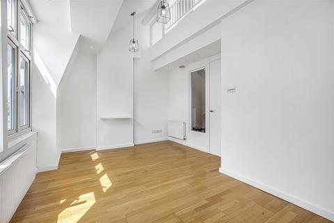 2 bedroom flat to rent, Upper Richmond Road West, East Sheen, SW14
