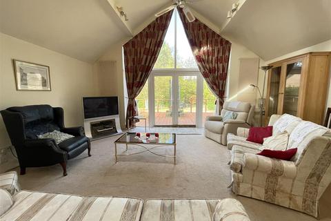 3 bedroom detached bungalow for sale, Whitchers Meadow, Salisbury SP5