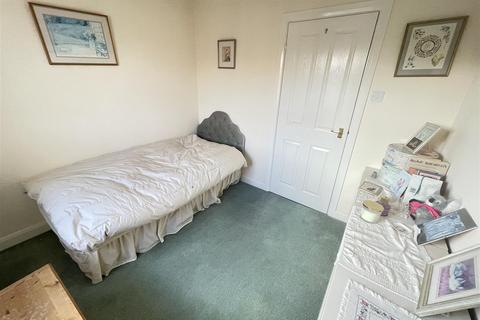 33 Apostle Way, Bishopdown, Salisbury, SP1 3GS