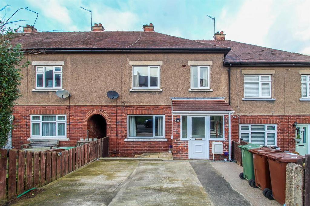 Langdale Drive, Wakefield WF2 3 bed terraced house for sale £175,000