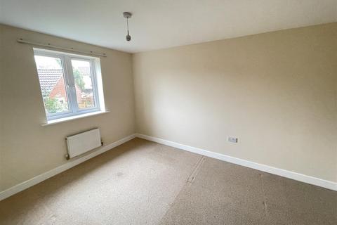36 Castle Well Drive, Old Sarum, Salisbury, SP4 6GD