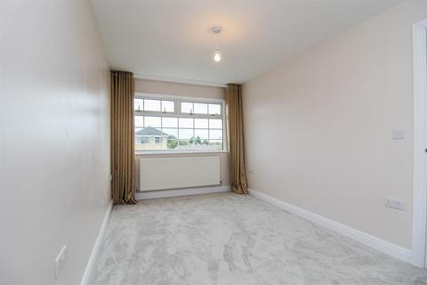 42 Greenfield Way, Wrenthorpe, Wakefield, WF2 0TN