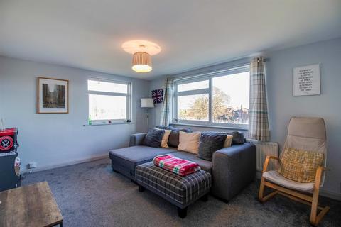 214 Barnsley Road, Wakefield, WF2 6EF