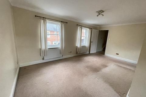 2 bedroom maisonette for sale, Charter Court, Salisbury SP1