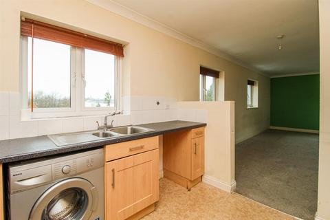 2 bedroom property for sale, Rivermead Court, Wakefield WF2