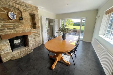 Pachumba Gomeldon Road, Winterbourne Gunner, Salisbury, SP4 6LR