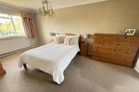 Pachumba Gomeldon Road, Winterbourne Gunner, Salisbury, SP4 6LR