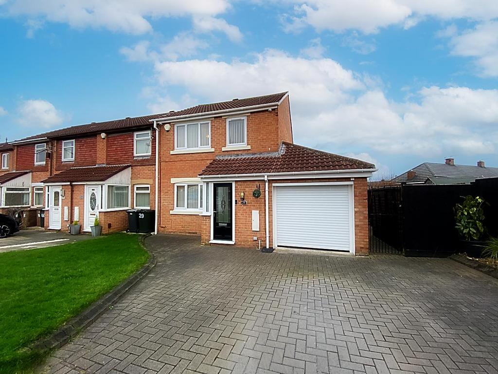 Littondale, Hadrian Lodge West, Wallsend 3 bed semidetached house for sale £189,950