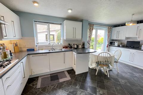 46 Apostle Way, Bishopdown, Salisbury, SP1 3GS