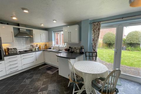 46 Apostle Way, Bishopdown, Salisbury, SP1 3GS
