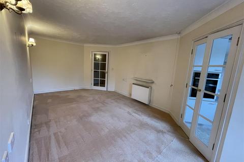 1 bedroom retirement property for sale, Archers Court, Salisbury SP1