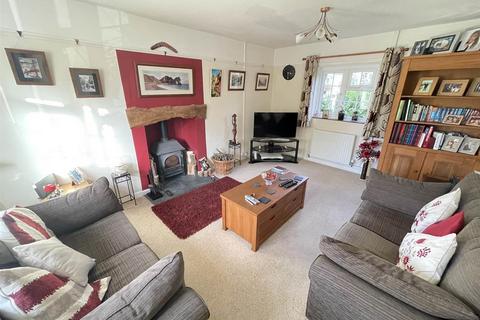 5 Riverside Terrace, Stapleford, Salisbury, SP3 4LF