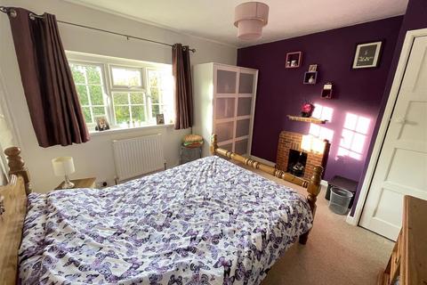 5 Riverside Terrace, Stapleford, Salisbury, SP3 4LF