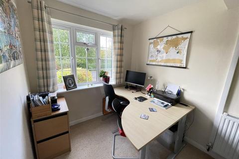 5 Riverside Terrace, Stapleford, Salisbury, SP3 4LF